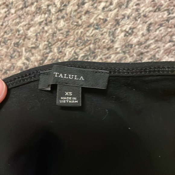 Aritzia Talula Halter Crop Top - Picture 4 of 5